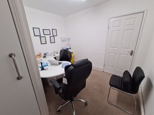 1 Crompton Street- click for photo gallery